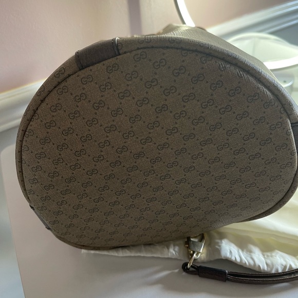 Gucci GG Supreme drawstring backpack - Picture 12 of 12